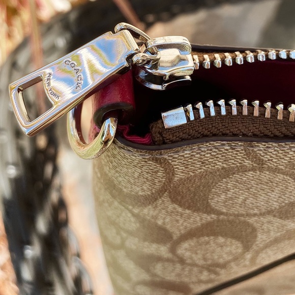 Coach khaki signature pink satchel - Picture 2 of 4